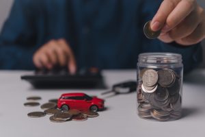 ahorrar dinero en recambios de coche